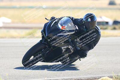 media/Oct-15-2023-TrackXperience (Sun) [[85198ff50b]]/Group 3/session 4 turn 3/